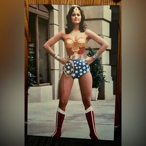 Linda Carter wall hanging picture